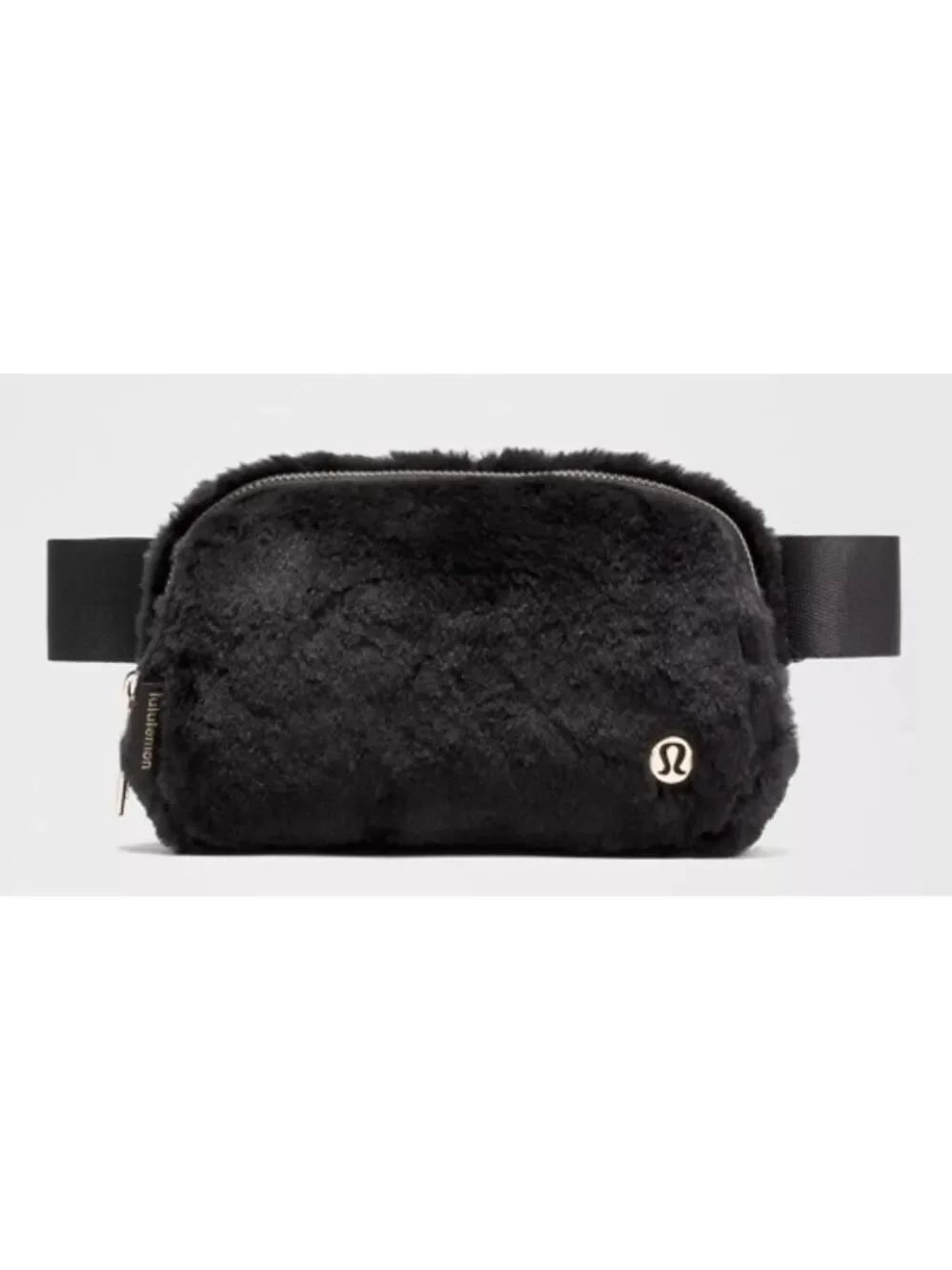 Lululemon Everywhere Belt Bag in Back Sherpa Fleece